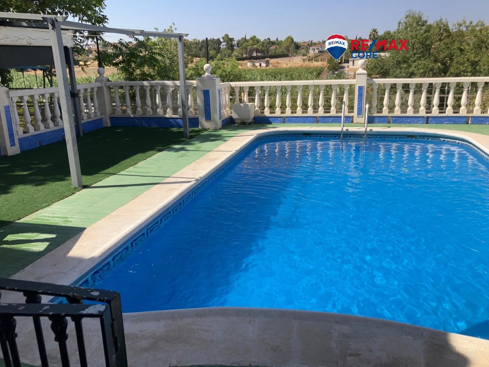 Piscina de Casa o xalet en venda en Almendralejo amb Aire condicionat, Calefacció i Terrassa