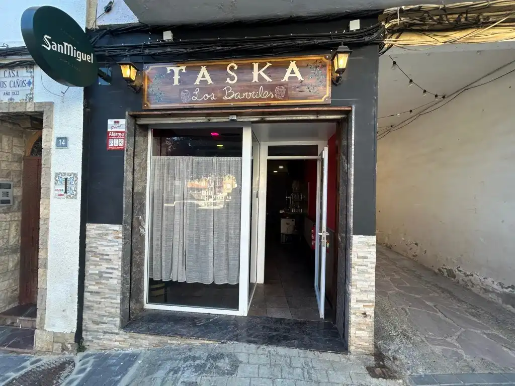 Erdgeschoss zum Verkauf in Avenida Del Santo, Bejís