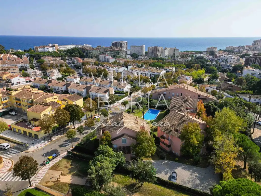 Exterior view of Apartments for sale in Castell d'Aro, Platja d'Aro i s'Agaró  with Heating, Private garden and Terrace