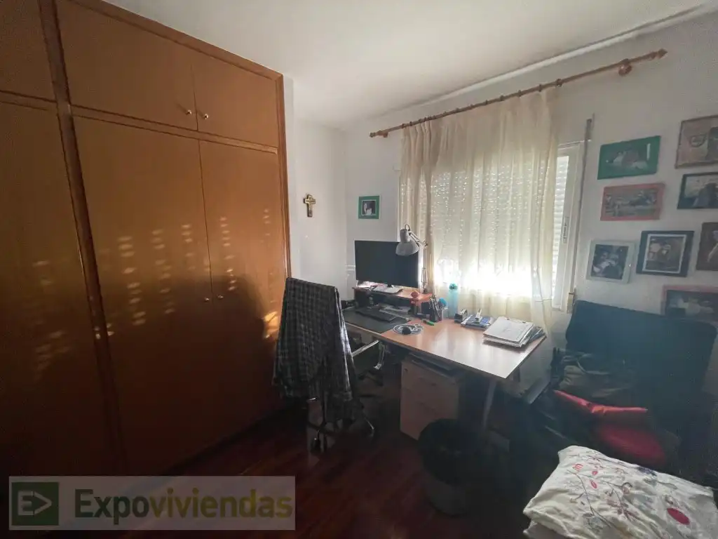 Habitación de Casa adosada en venta en Murcia