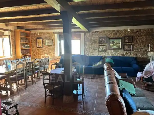 Menjador de Casa o xalet en venda en Destriana amb Calefacció