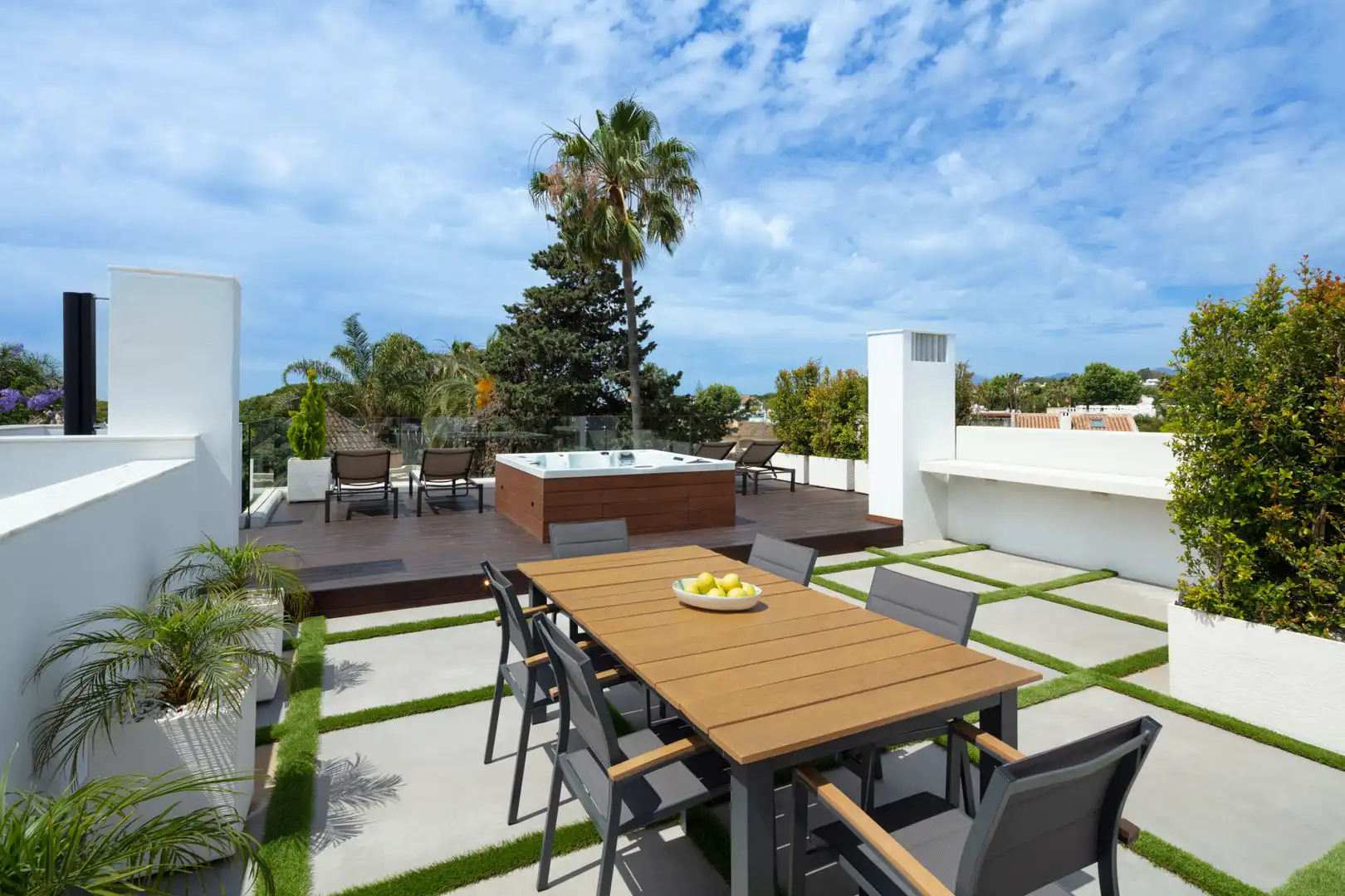 Terrassa de Casa o xalet en venda en Marbella amb Aire condicionat, Jardí privat i Terrassa