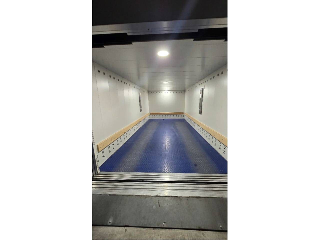 Exterior view of Garage for sale in  Logroño