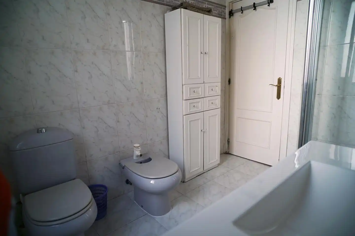 Baño de Apartamento de alquiler en Madrid con Aire acondicionado, Calefacción y Parquet