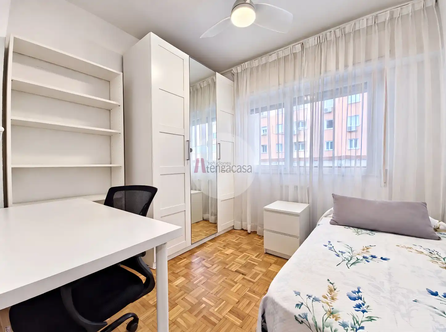 Schlafzimmer von Wohnung zur Miete in Barrio de Salamanca