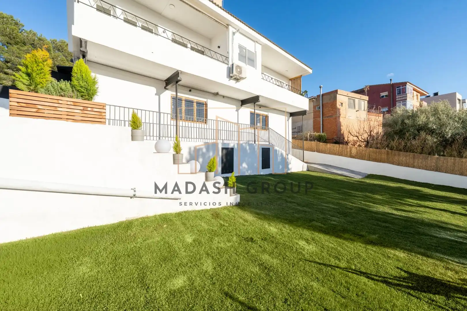 Vista exterior de Casa o xalet en venda en Tarragona amb Parquet