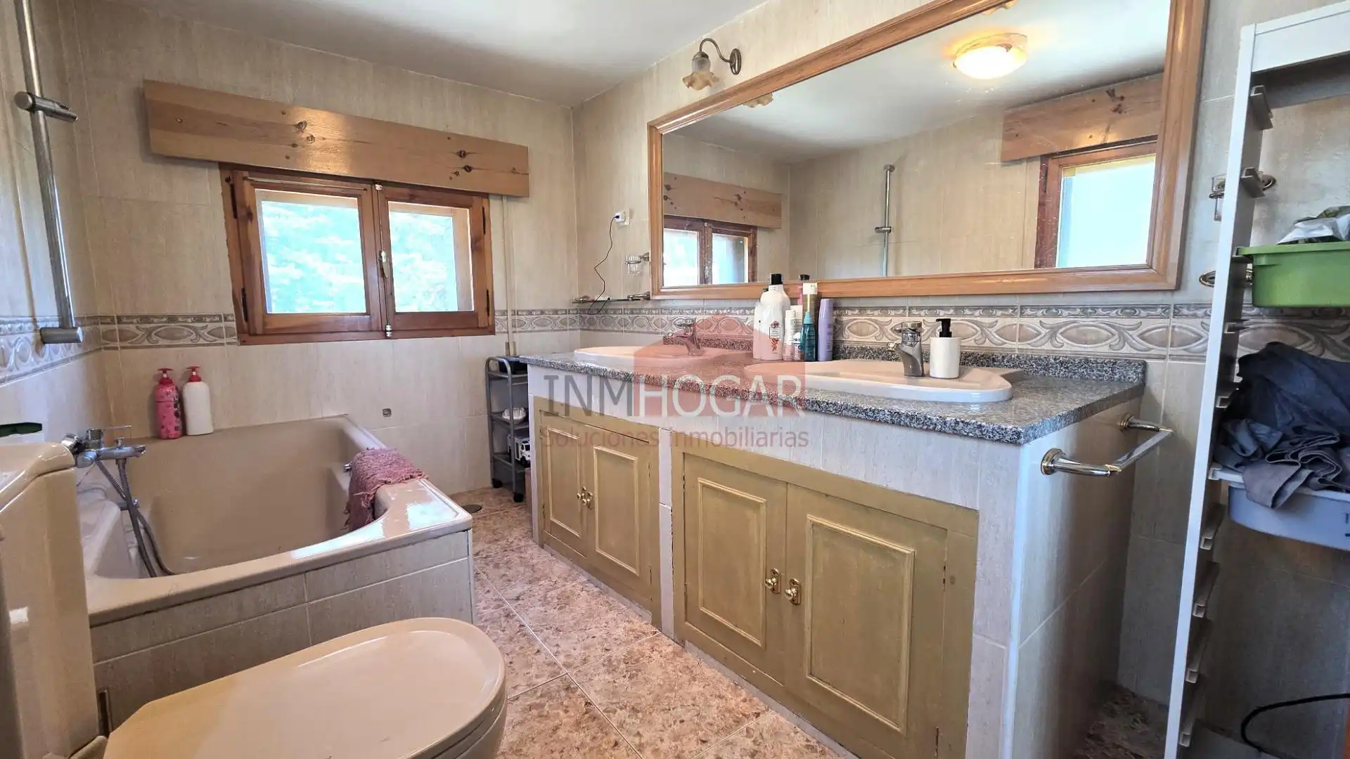Baño de Casa o chalet en venta en Herradón de Pinares con Calefacción, Jardín privado y Terraza