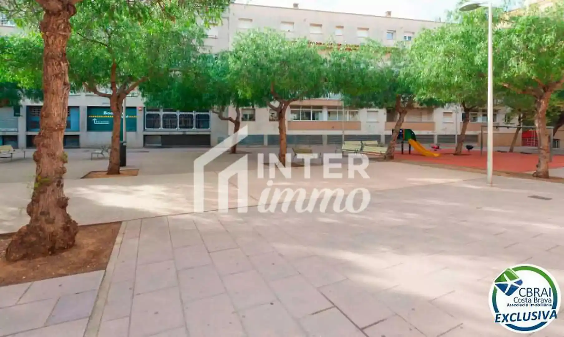 Locale commerciale in vendita a Calle Puig Rom 106