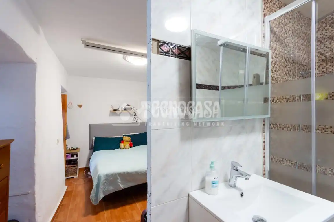 Habitación de Casa o chalet en venta en Alcaucín con Terraza y Balcón