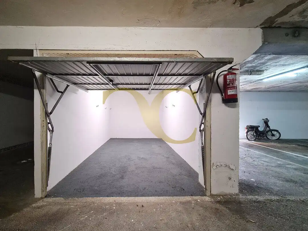 Aparcament de Casa o xalet en venda en Ribadesella amb Calefacció i Terrassa