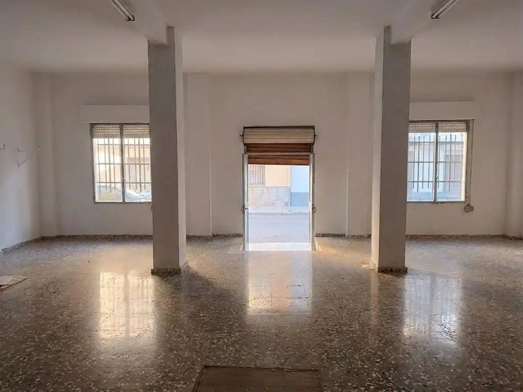 Gewerbefläche zum Verkauf in Calle de Cándido Hernández, imagen 2