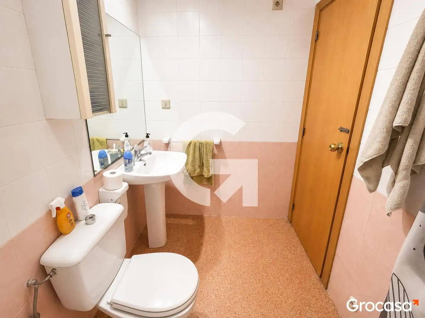 Baño de Apartamento en venta en Calella con Amueblado, Lavadora y TV