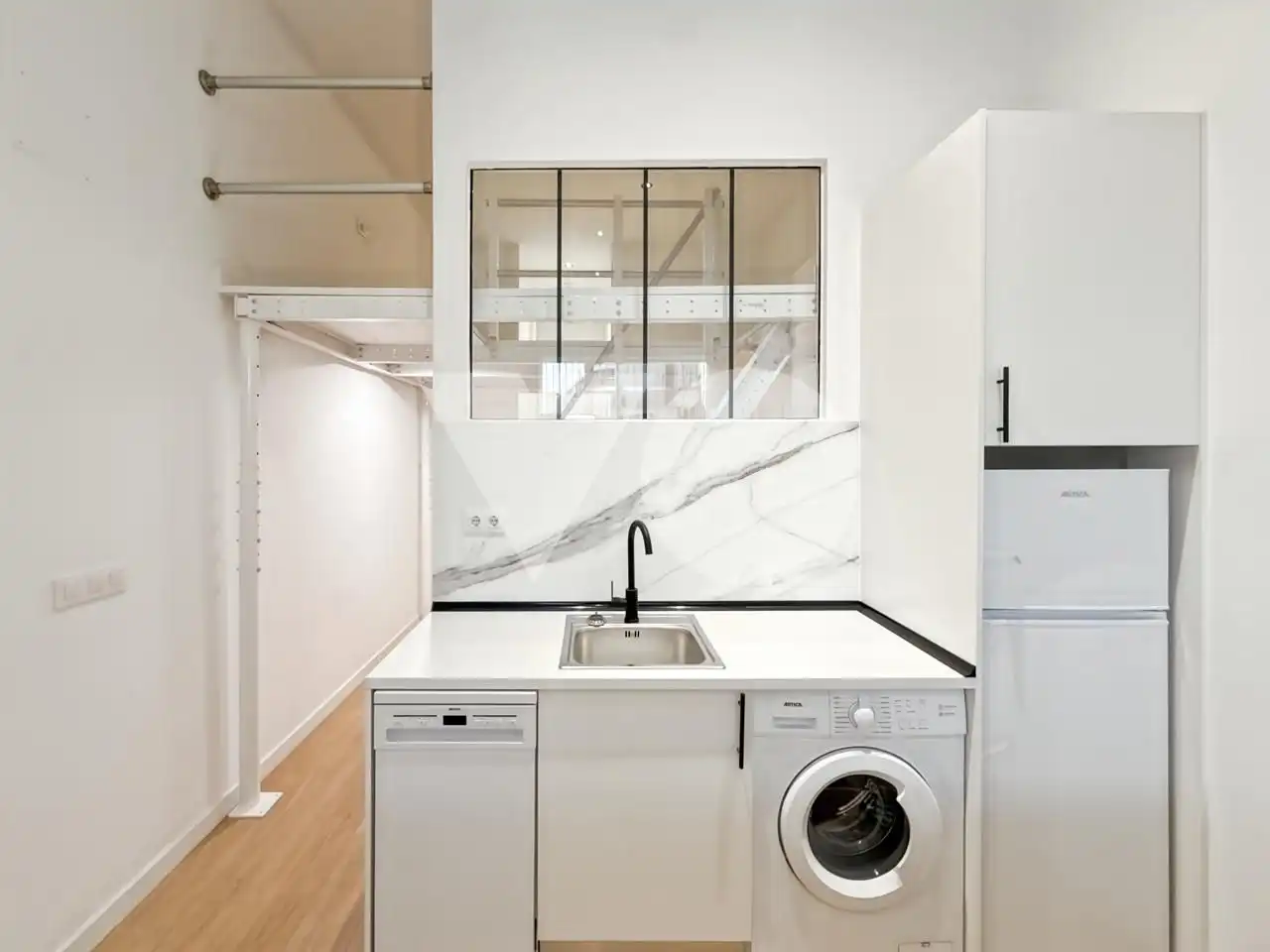 Oficina de alquiler en De Tenerife, Praderón