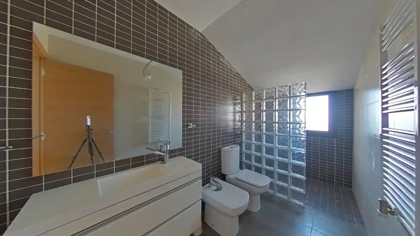 Badezimmer von Maisonette zum Verkauf in Castellar del Vallès
