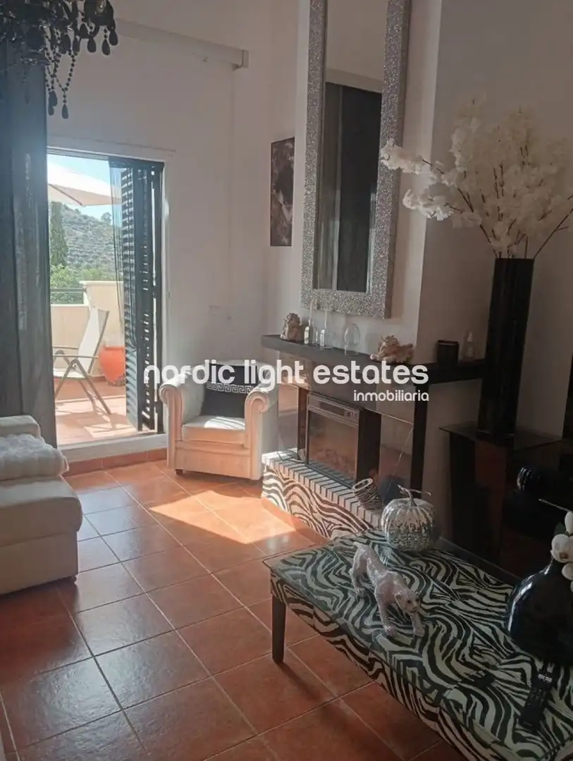 Vista exterior de Casa o xalet en venda en Rincón de la Victoria amb Terrassa i Traster