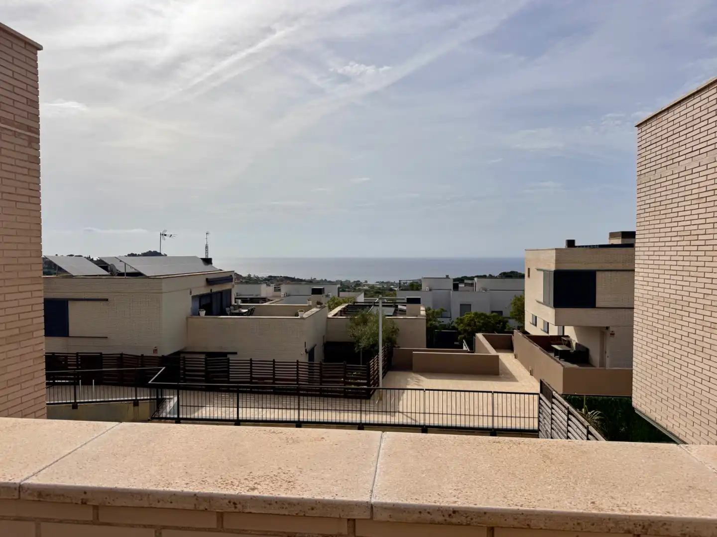 Vista exterior de Casa adosada en venta en Mataró con Aire acondicionado, Calefacción y Jardín privado