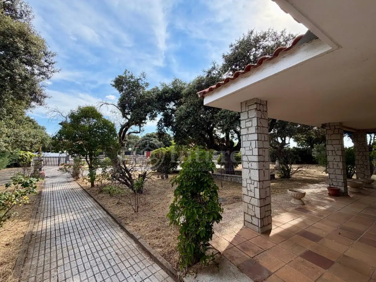 Jardí de Casa o xalet en venda en Galindo y Perahuy amb Calefacció, Jardí privat i Piscina