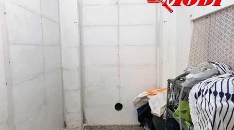 Oportunidad única en Dúrcal!Se vende amplio local de 271 m, ideal para múltiples actividades profesionales o de almacenamiento. Co, imatge 4