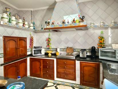 Kitchen of Single-family semi-detached for sale in Bormujos  with Air Conditioner, Heating and Terrace