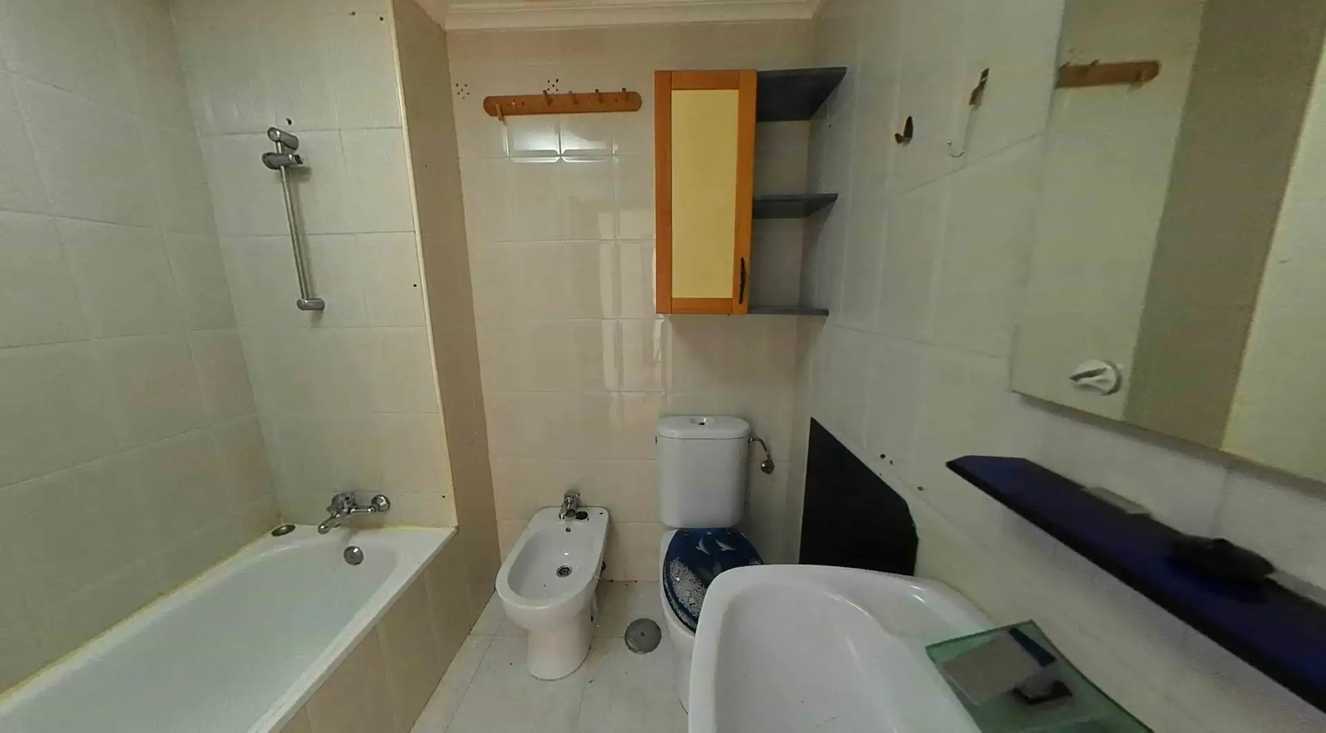 Badezimmer von Wohnung zum Verkauf in Benavente mit Heizung, Ofen und Balkon