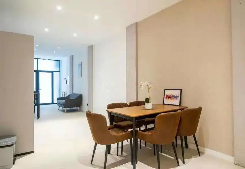 Comedor de Planta baja en venta en Valencia con Aire acondicionado y Amueblado