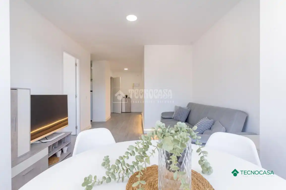 Living room of Flat for sale in Roquetas de Mar  with Heating, Terrace and Balcony
