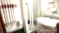 Bathroom of Flat for sale in Portugalete  with Heating, Furnished and Balcony