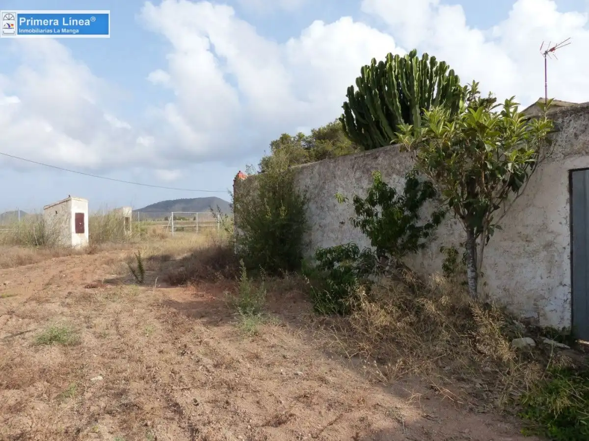 Finca rústica en venda en Cartagena amb Jardí privat