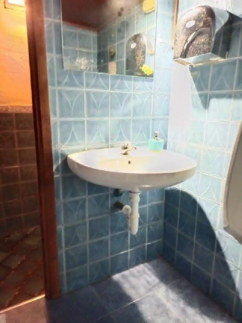 Bany de Local en venda en Santander