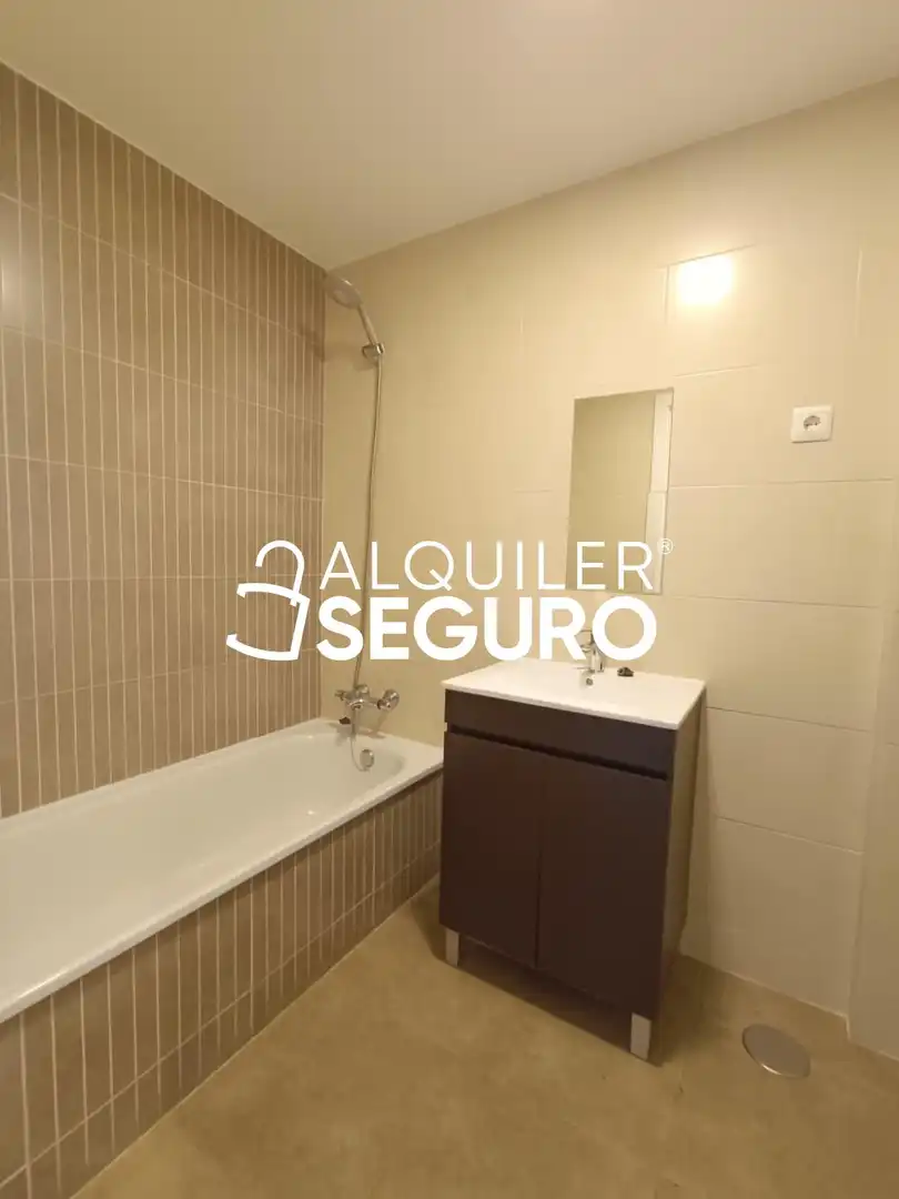 Bathroom of Flat for rent in San Nicasio - Campo de Tiro - Solagua