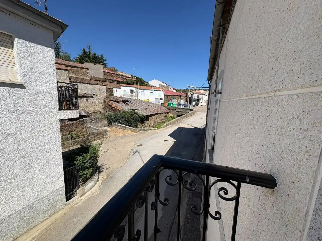 Vista exterior de Edifici en venda en Ahigal de los Aceiteros