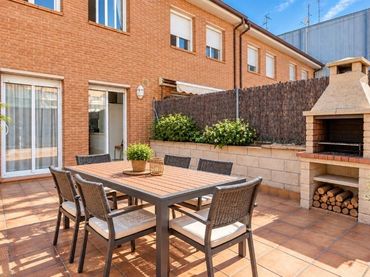 Casa con balcone in vendita a Vilanova del Camí