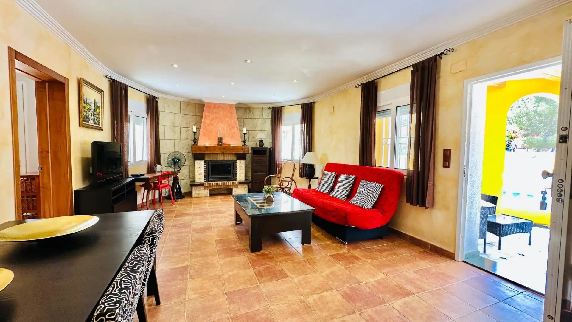 Sala d'estar de Casa o xalet en venda en Orihuela amb Calefacció, Jardí privat i Terrassa