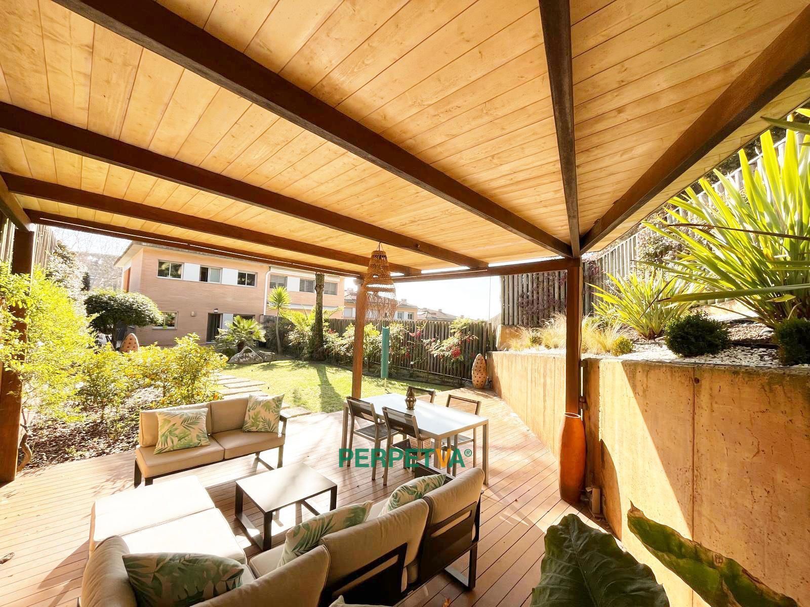 Terrassa de Casa adosada en venda en Arenys de Munt amb Aire condicionat, Terrassa i Piscina