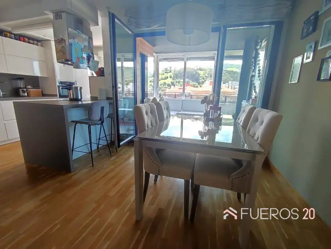 Küche von Dachboden zum Verkauf in Barakaldo  mit Heizung, Terrasse und Abstellraum