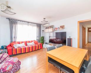 Living room of Flat for sale in Leganés  with Air Conditioner, Heating and Furnished