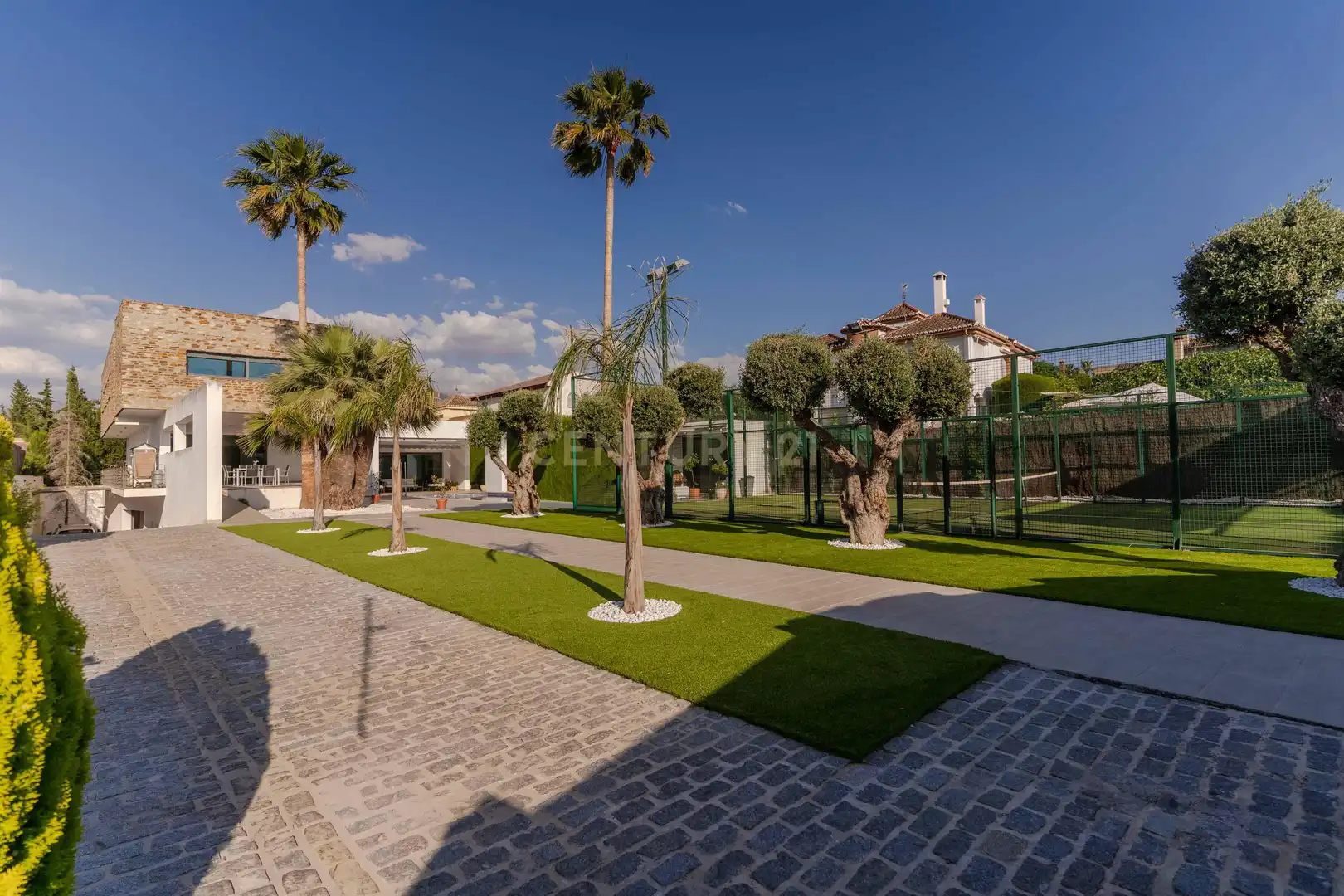 Jardí de Casa o xalet en venda en Gójar amb Aire condicionat, Jardí privat i Traster
