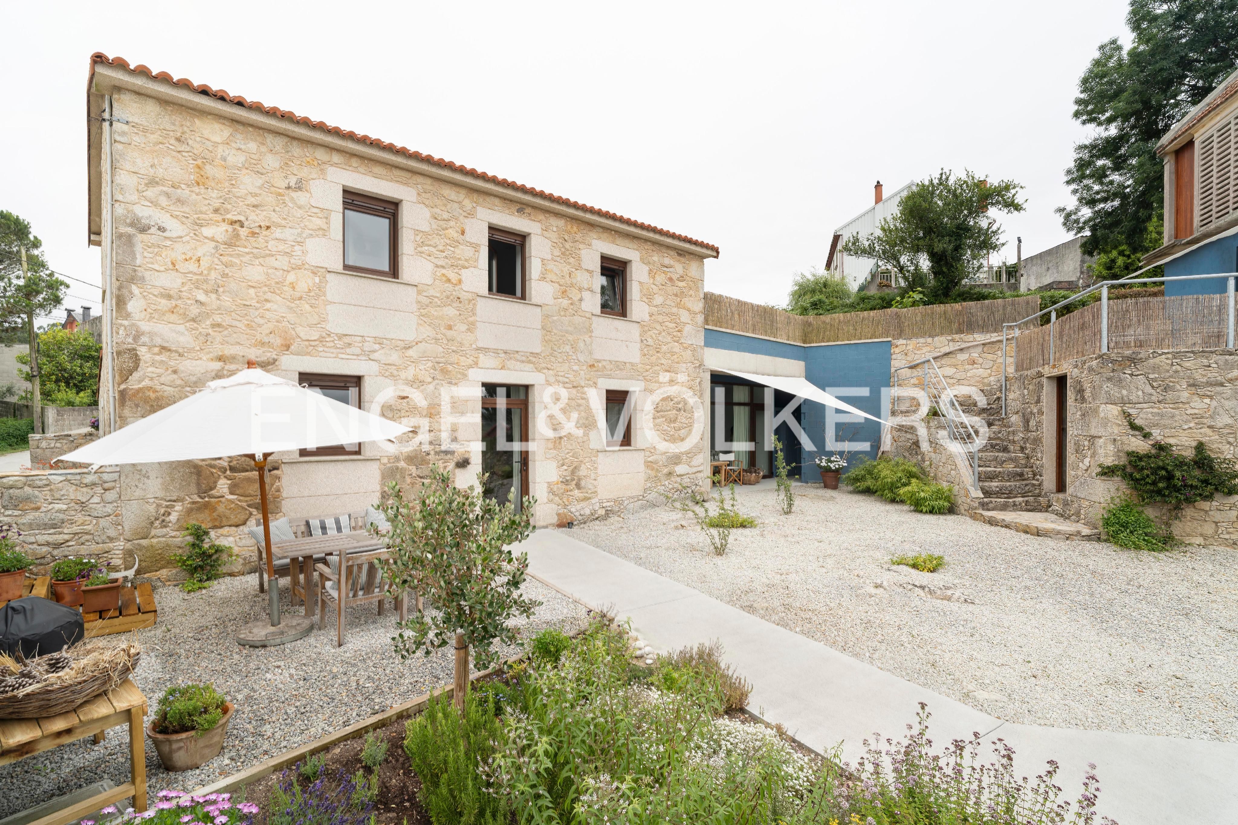 Casa o xalet en venda a Carballo