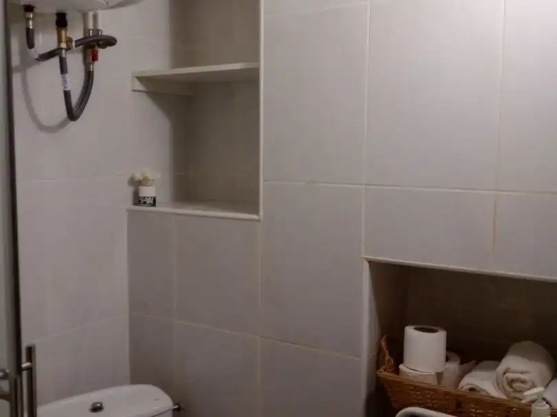 Badezimmer von Büro zum Verkauf in Alicante / Alacant mit Klimaanlage und Heizung