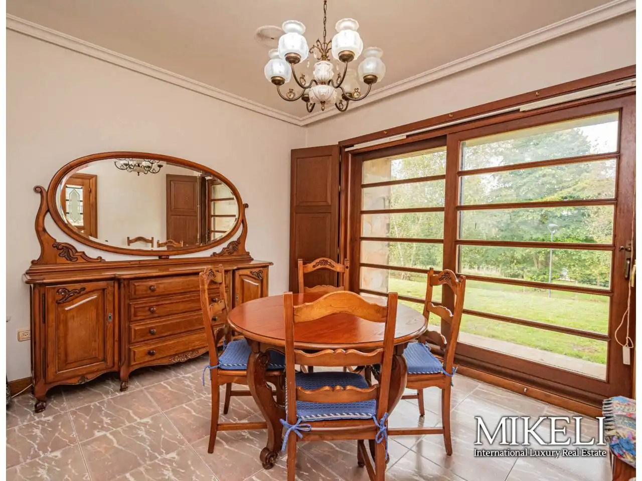 Comedor de Casa o chalet en venta en Santillana del Mar con Calefacción, Jardín privado y Parquet