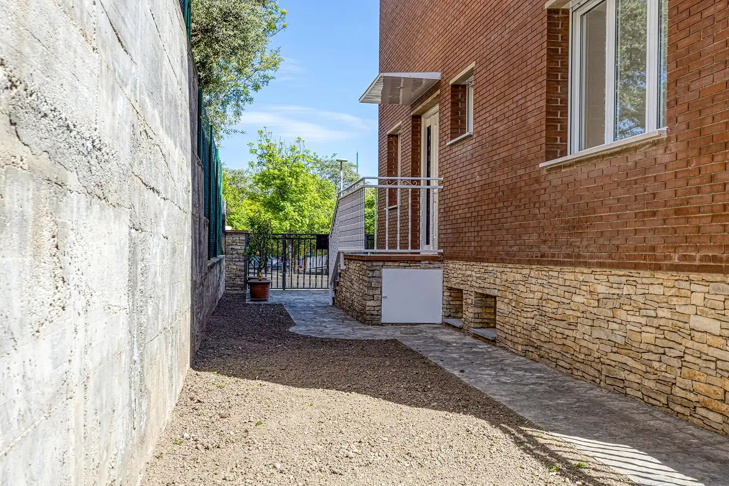 Exterior view of Houses for sale in Igualada  with Heating, Terrace and Storage room
