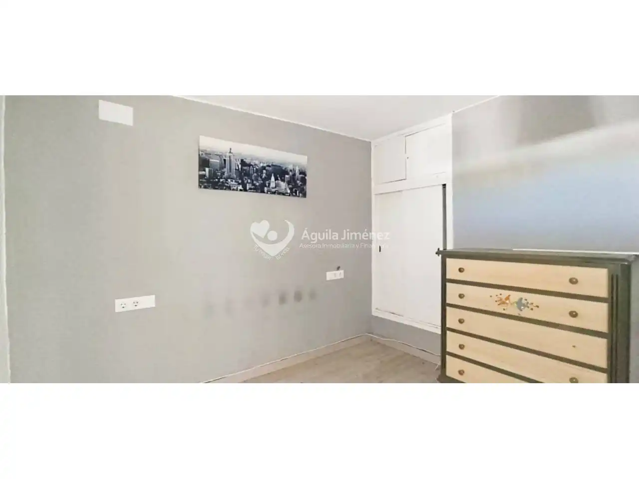 Habitación de Casa adosada en venta en Alcalá de Guadaira con Aire acondicionado, Calefacción y Parquet
