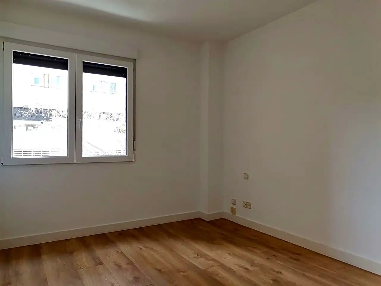 Schlafzimmer von Wohnung zur Miete in Madrid mit Klimaanlage, Heizung und Gemeinschaftspool