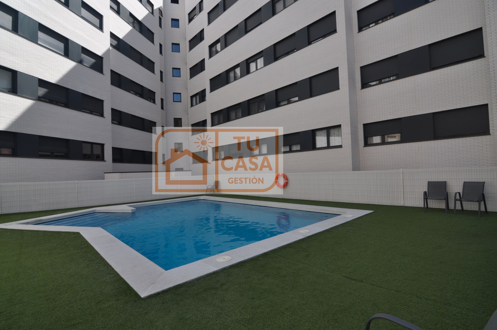 Piscina de Pis de lloguer en Cáceres Capital amb Aire condicionat, Calefacció i Parquet