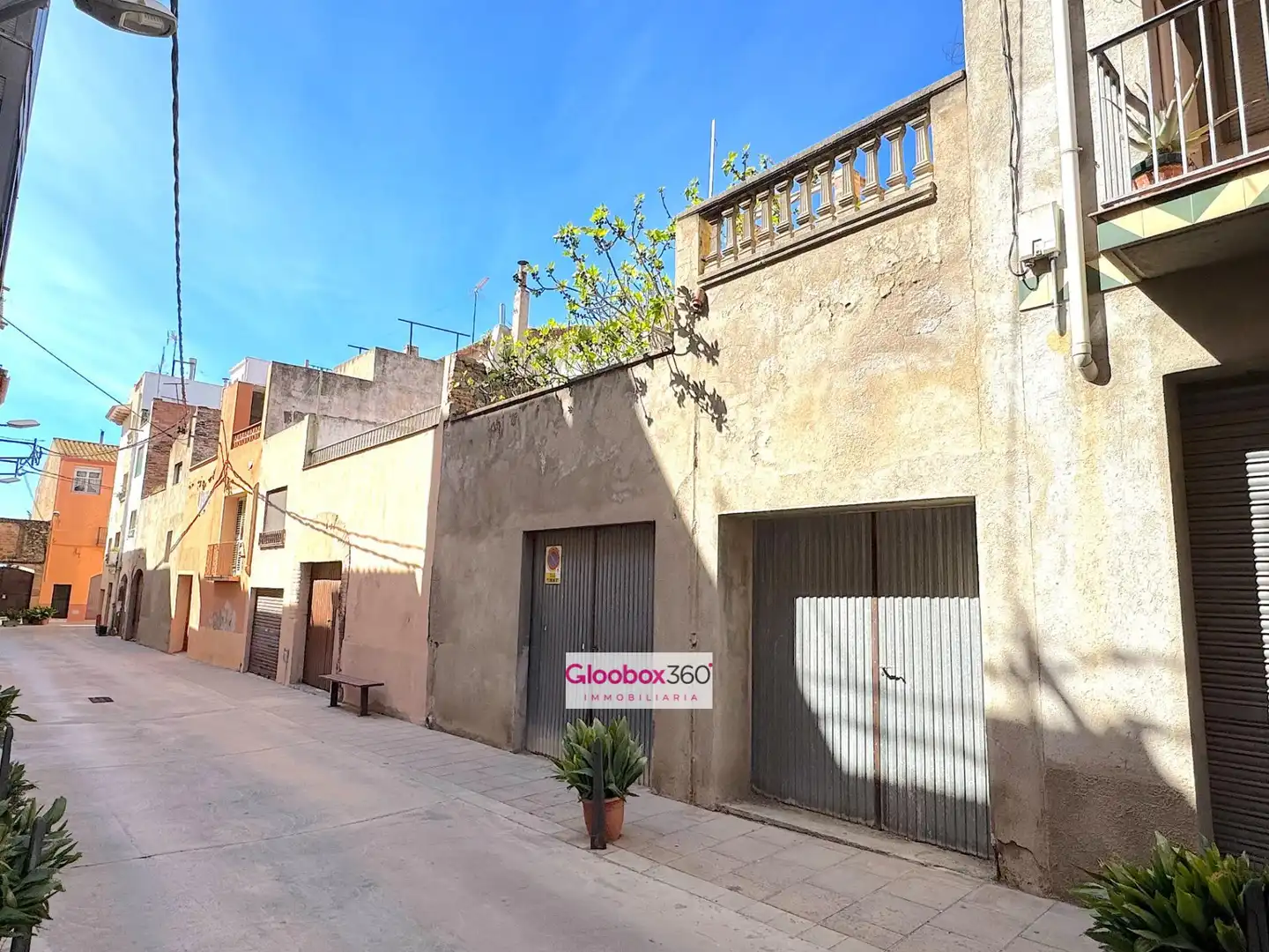 Vista exterior de Casa o chalet en venta en Montbrió del Camp con Amueblado, Balcón y Alarma
