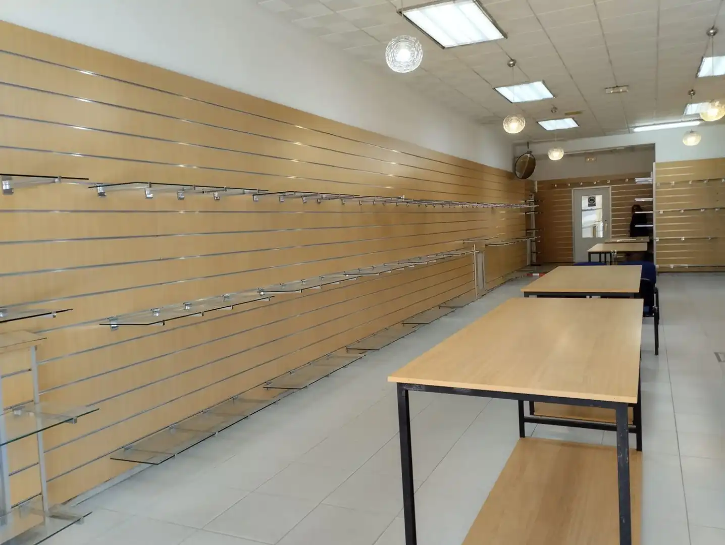 Local comercial de lloguer a Centro