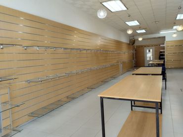 Local comercial de lloguer a Centro