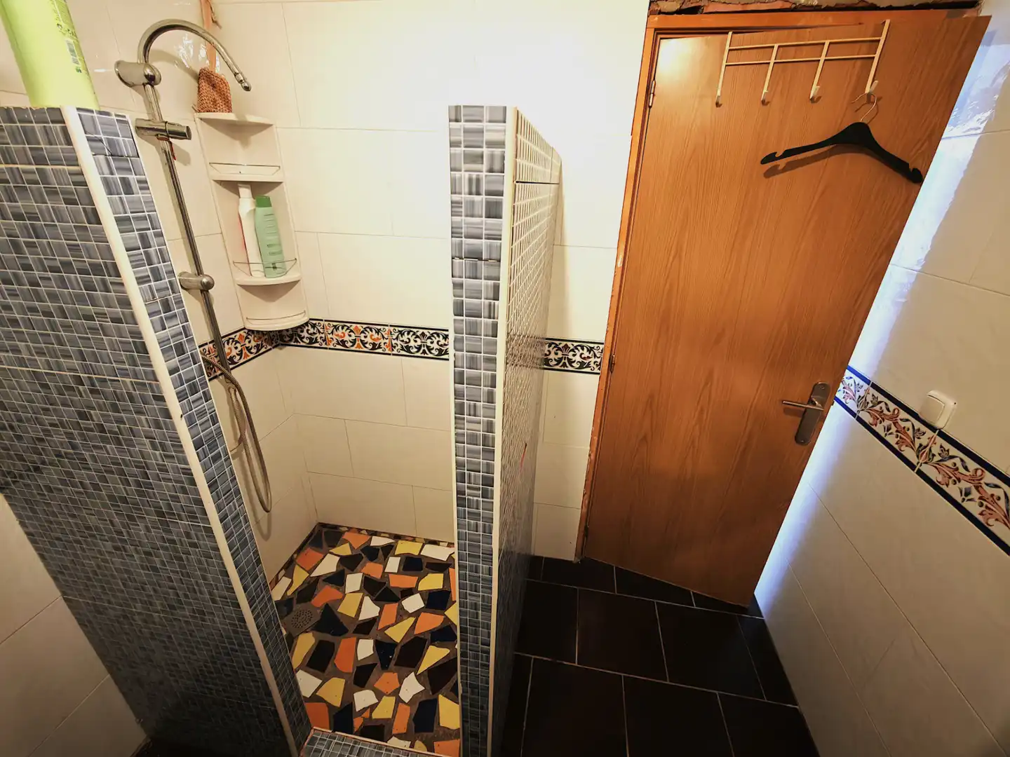 Bany de Casa o xalet en venda en Utrera amb Aire condicionat, Jardí privat i Terrassa