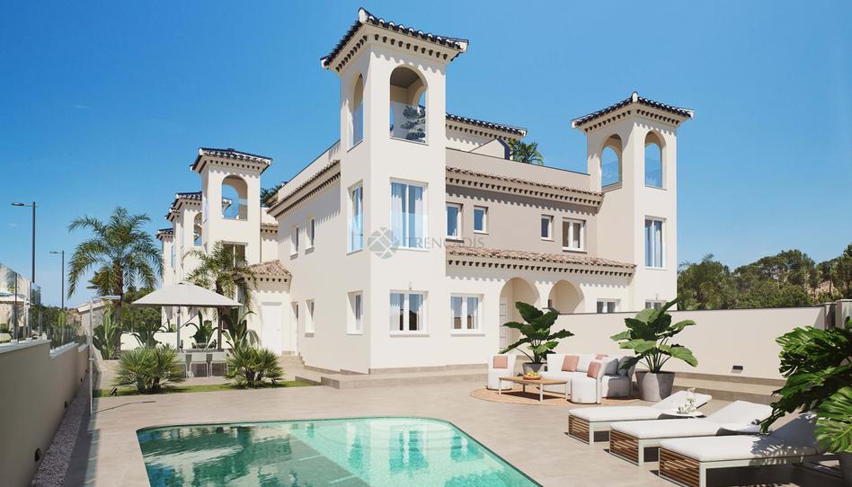 Foto 1 de Casa adosada en venda a Concepción Arenal, Bigastro, Alicante