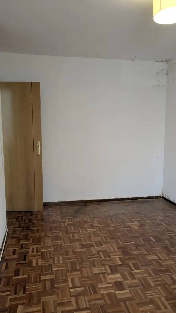 Habitación de Piso en venta en Madrid con Calefacción y Terraza